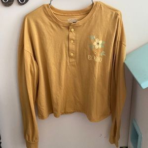 Mighty Fine cropped long tee yellow